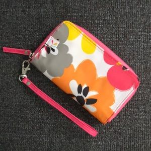 Floral wristlet, brand new!